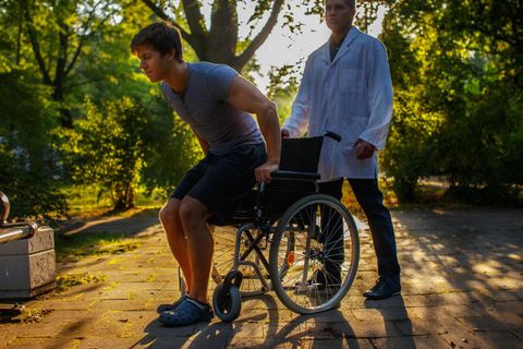 Explore Paralysis Symptoms: Guide to Signs, Facts, and Essential Information