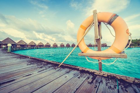 Anantara Kihavah vs Milaidhoo Comparison Guide: Learn About Villas, Dining, Activities, and Resort Resources